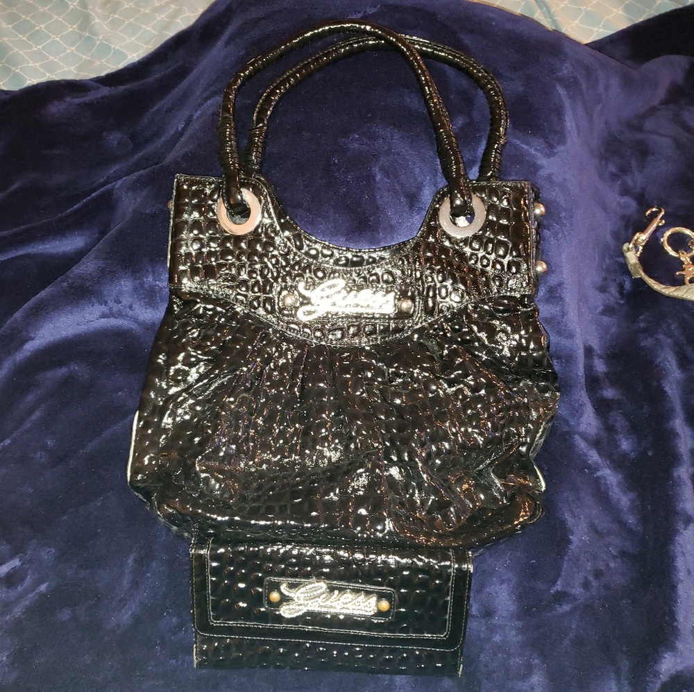 Guess purse and wallet set